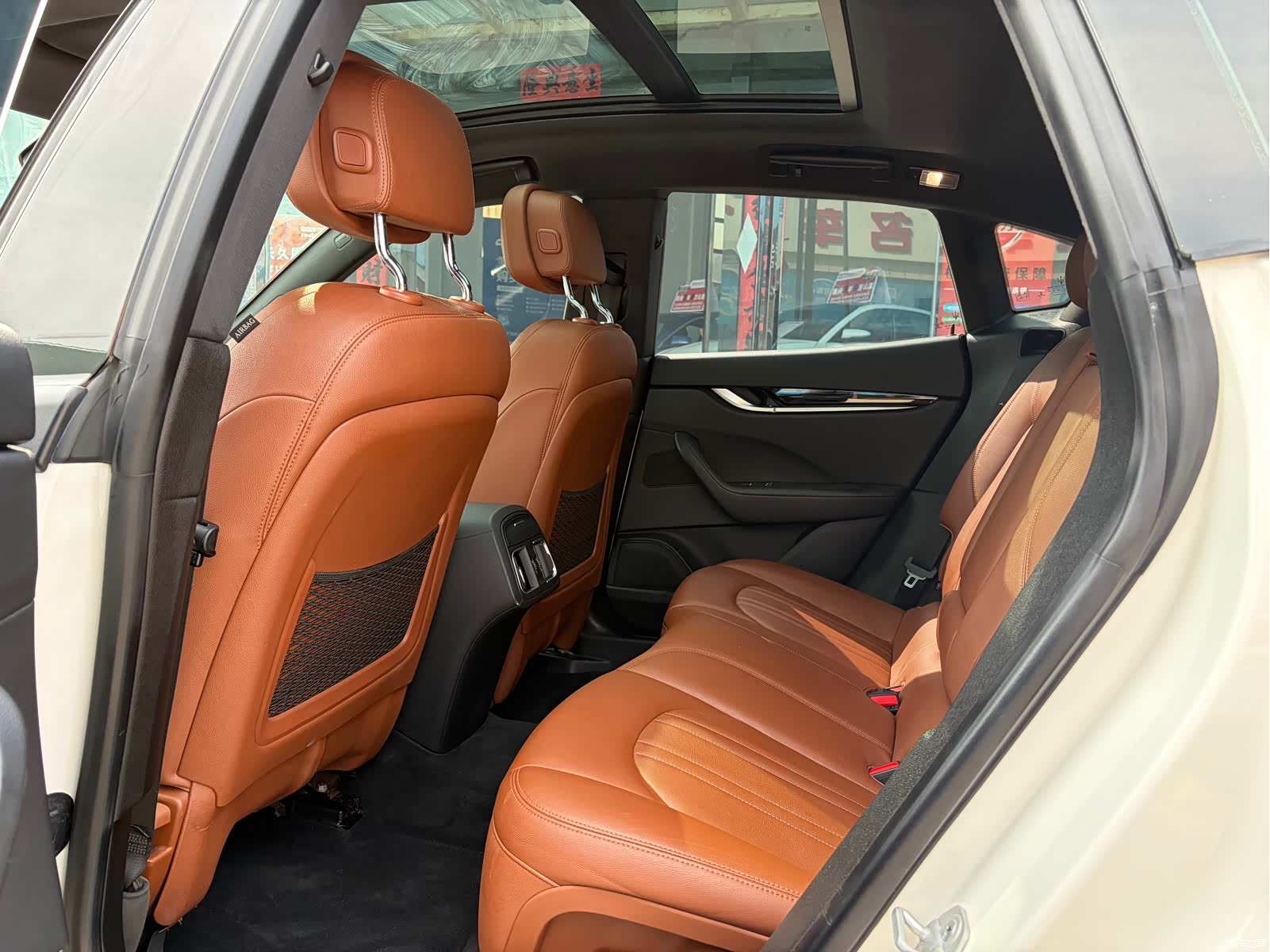 Maserati Levante, 2018 11