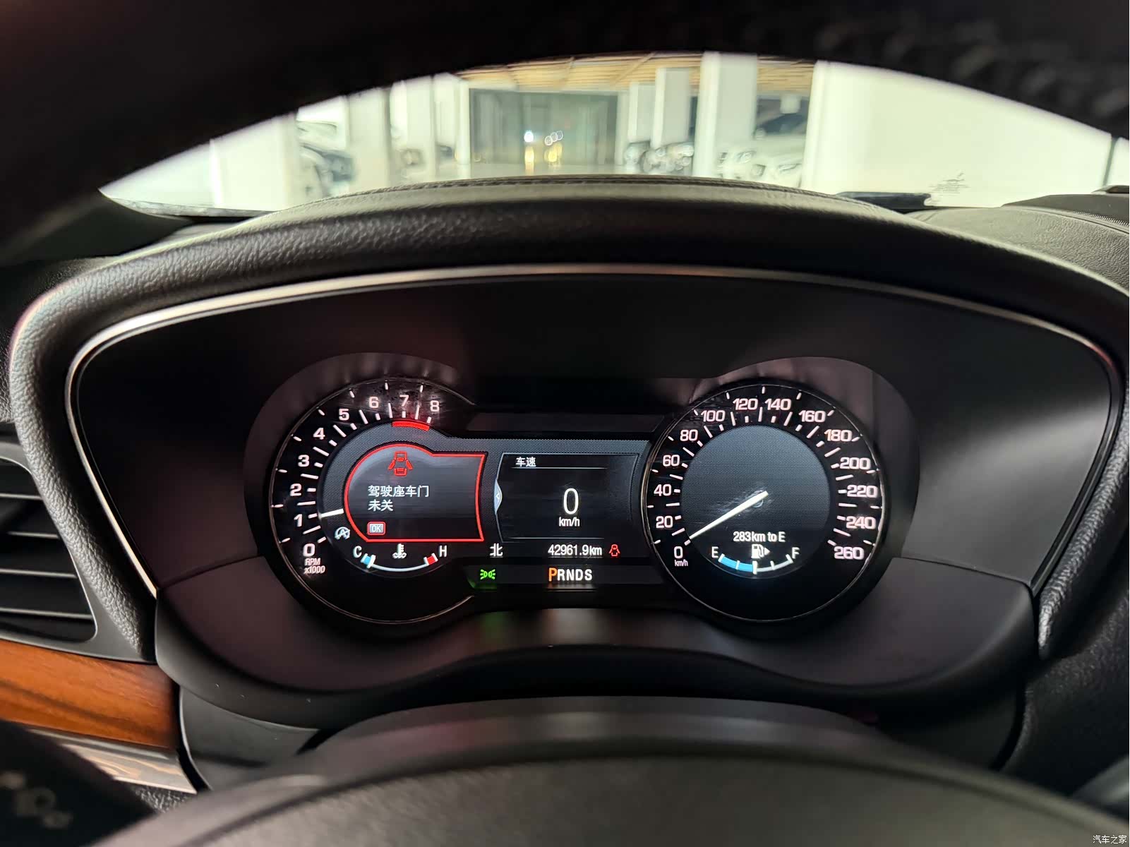 Lincoln MKC, 2019 12