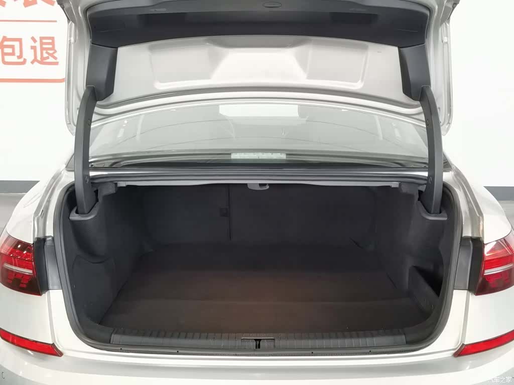 Volkswagen Passat, 2021 16
