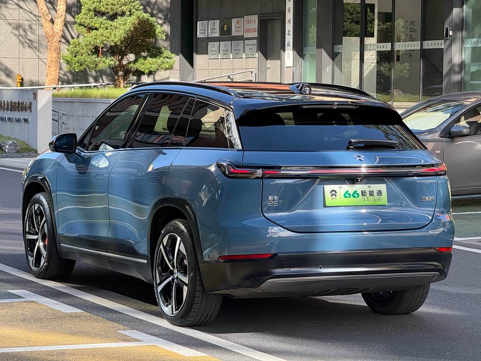NIO ES7