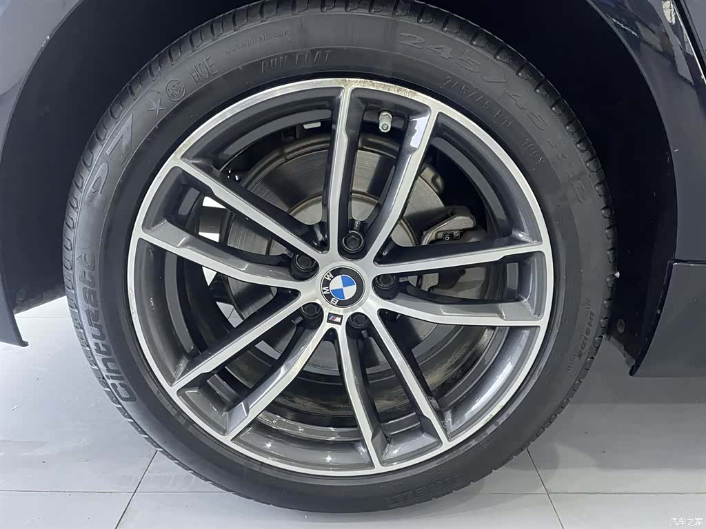 BMW 5 Series, 2022 8