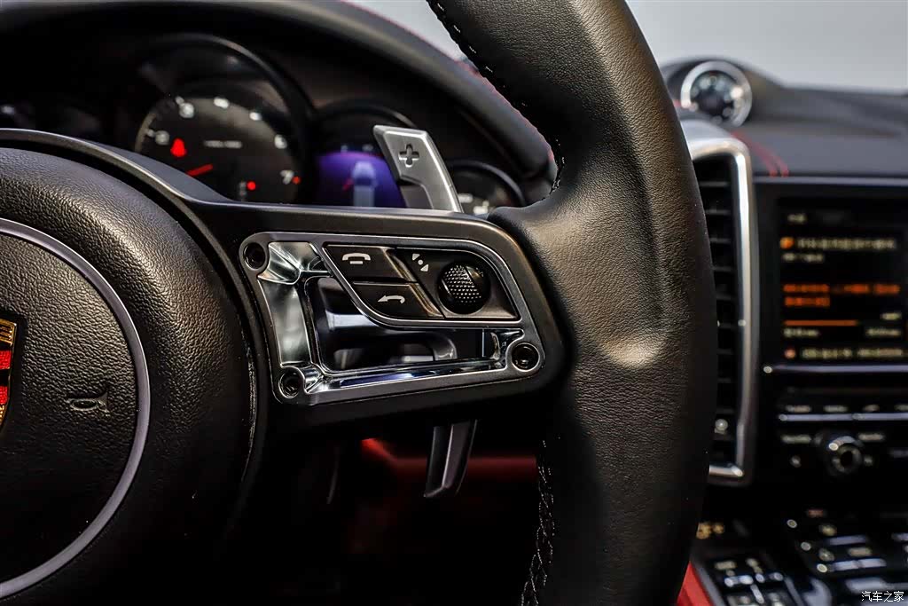 Porsche Cayenne, 2012 26