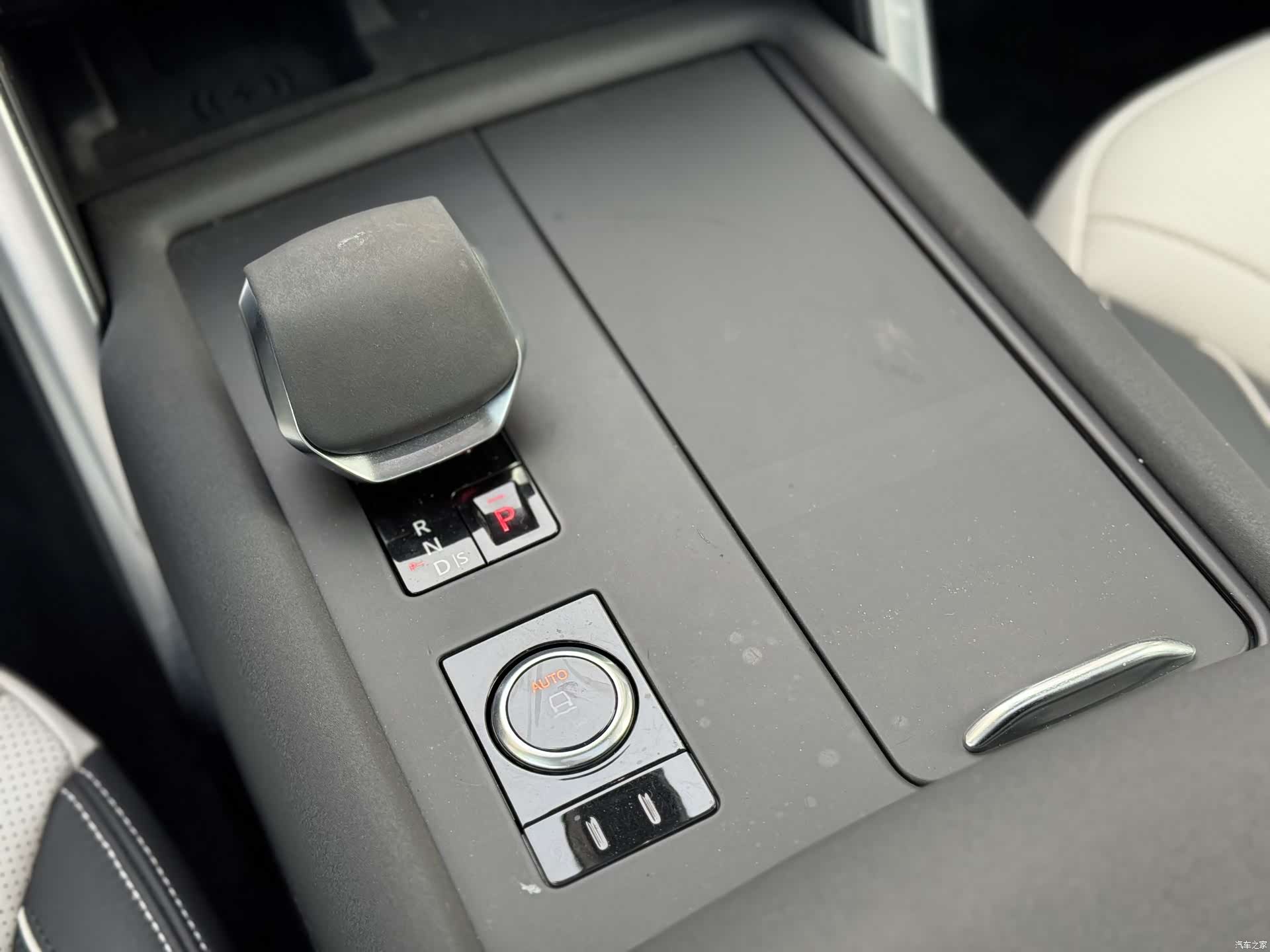 Land Rover Discovery, 2024 14