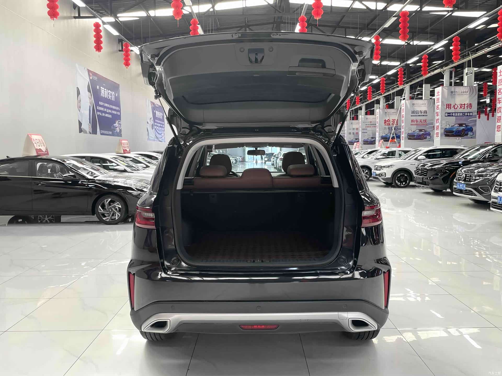 Geely X6, 2022 15