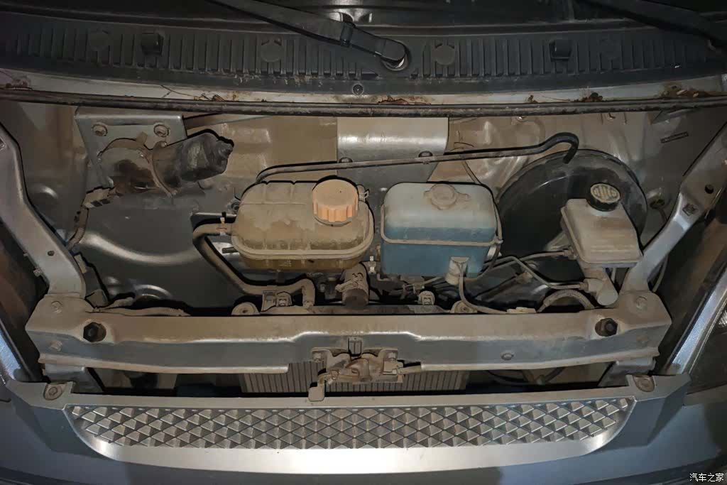 Wuling 1.2LLJY, 2015 10