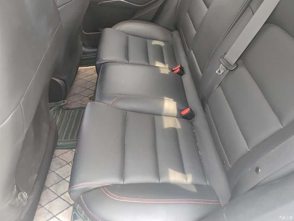 Geely Binray, 2020 15