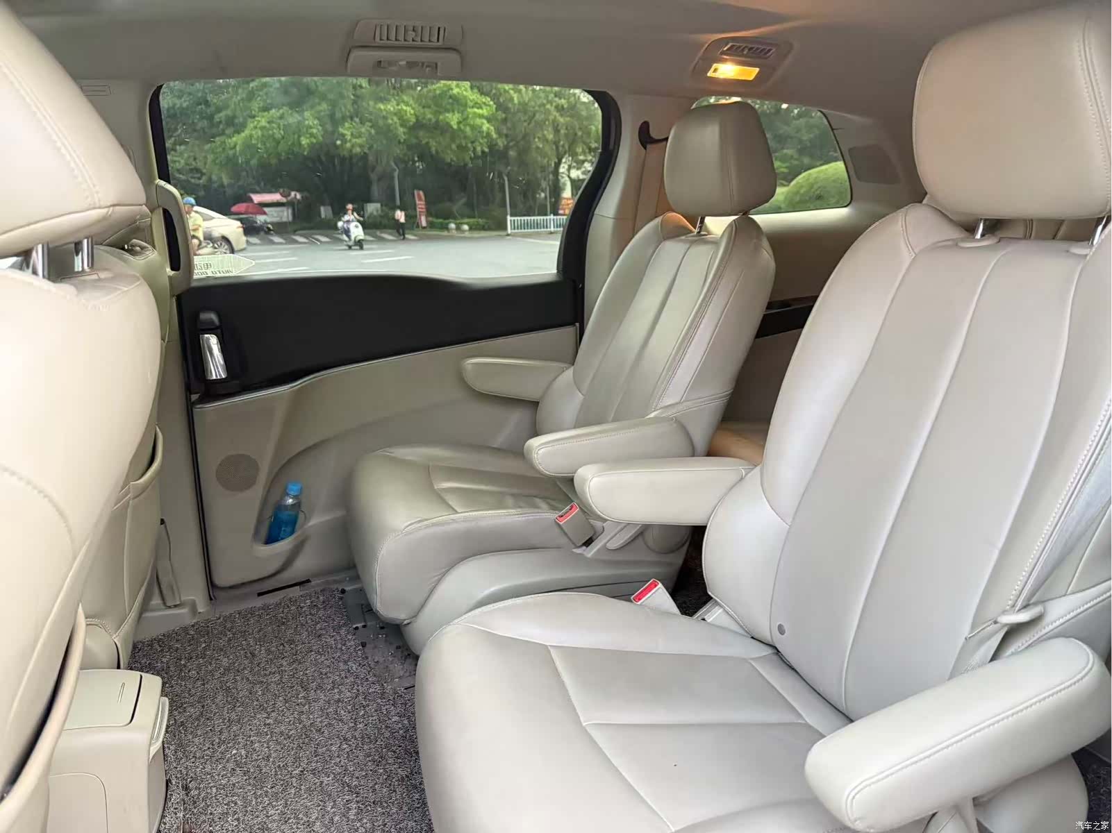 Buick GL8, 2019 10