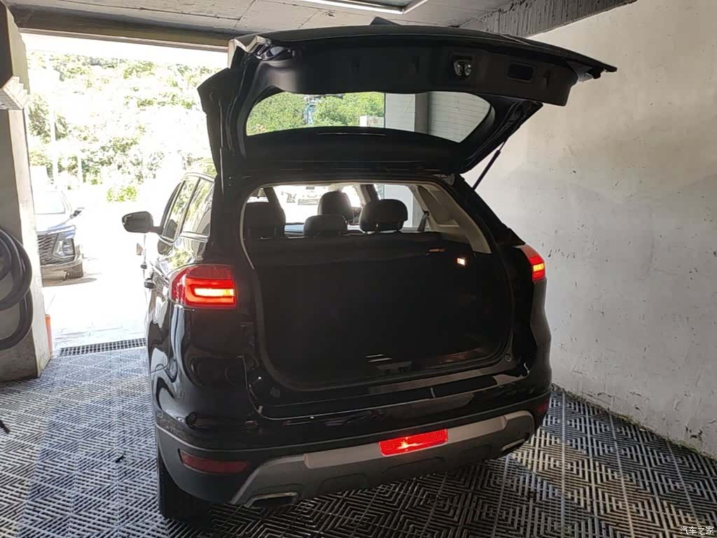 Geely Boyue, 2017 19