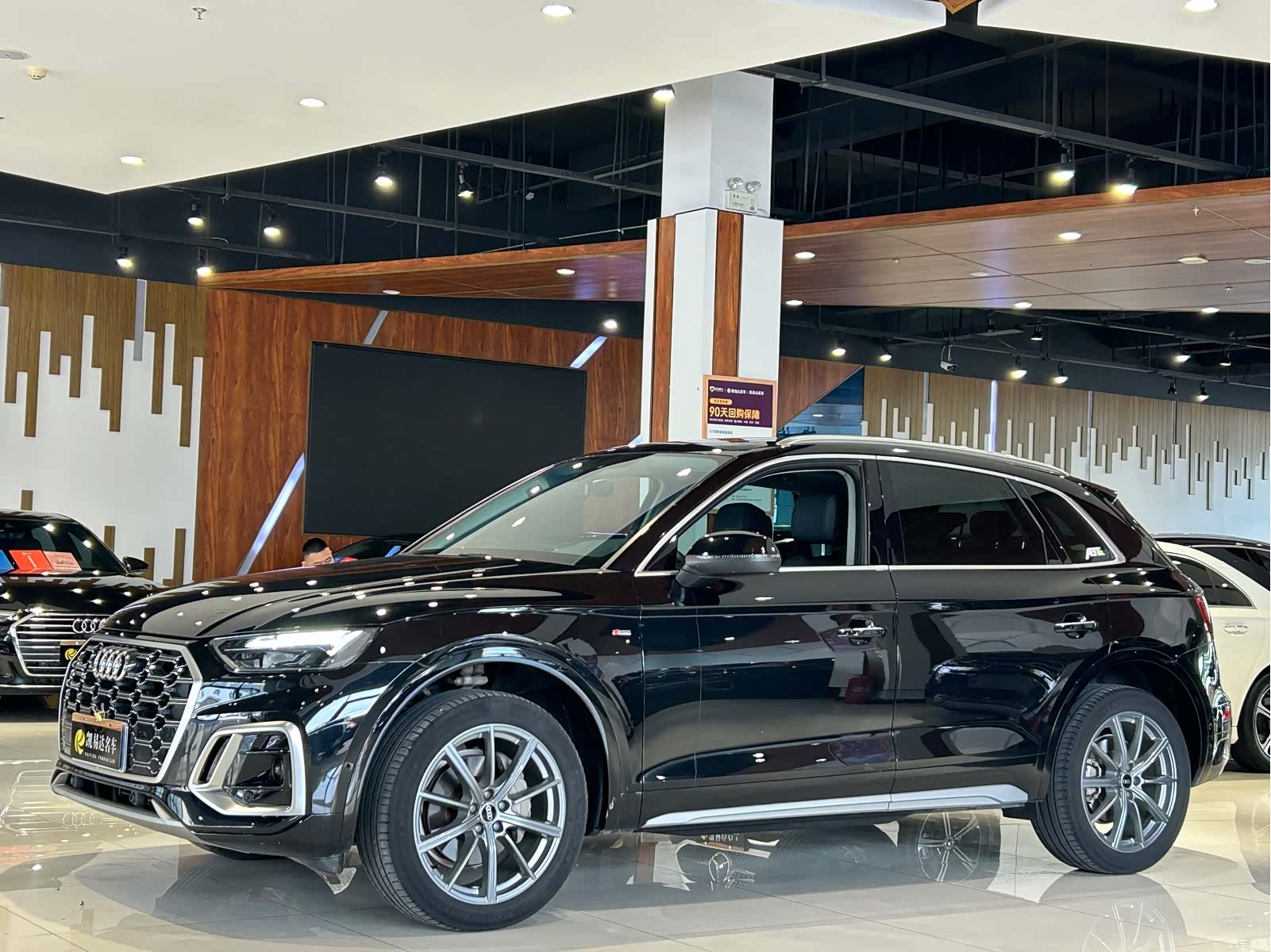 Audi Q5L, 2022 1