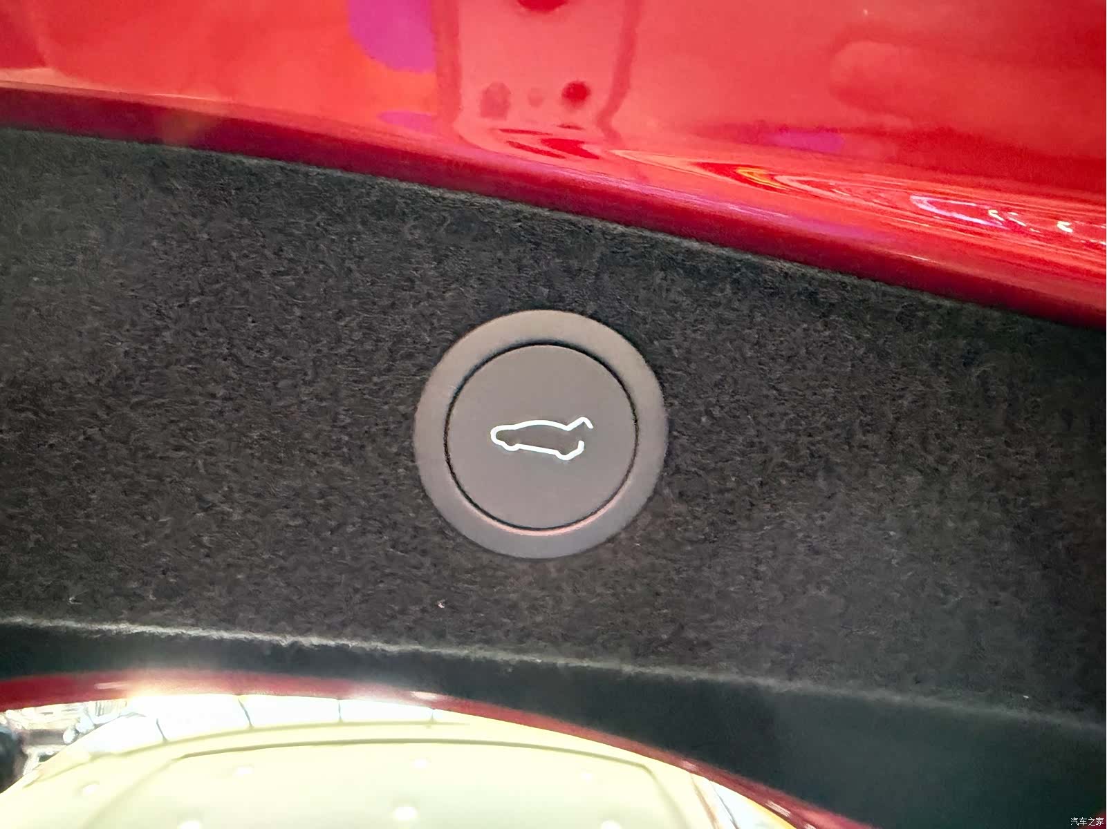 Tesla Model 3, 2024 11