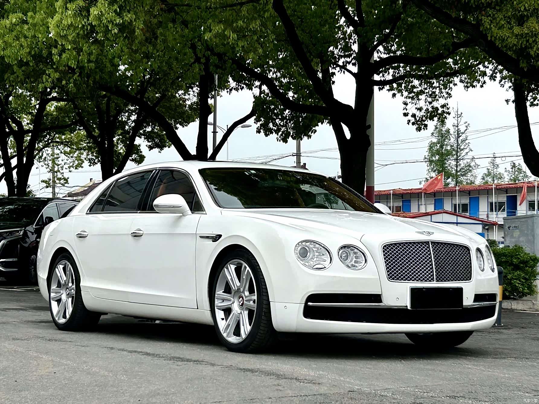 Bentley Flying Spur, 2014 3