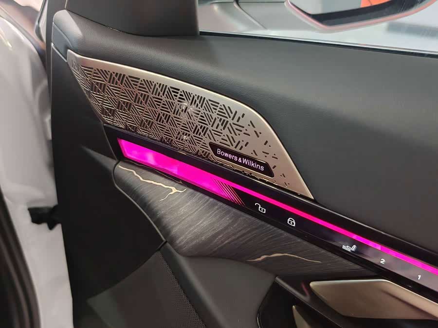 BMW 5 Series 2026, фото 9