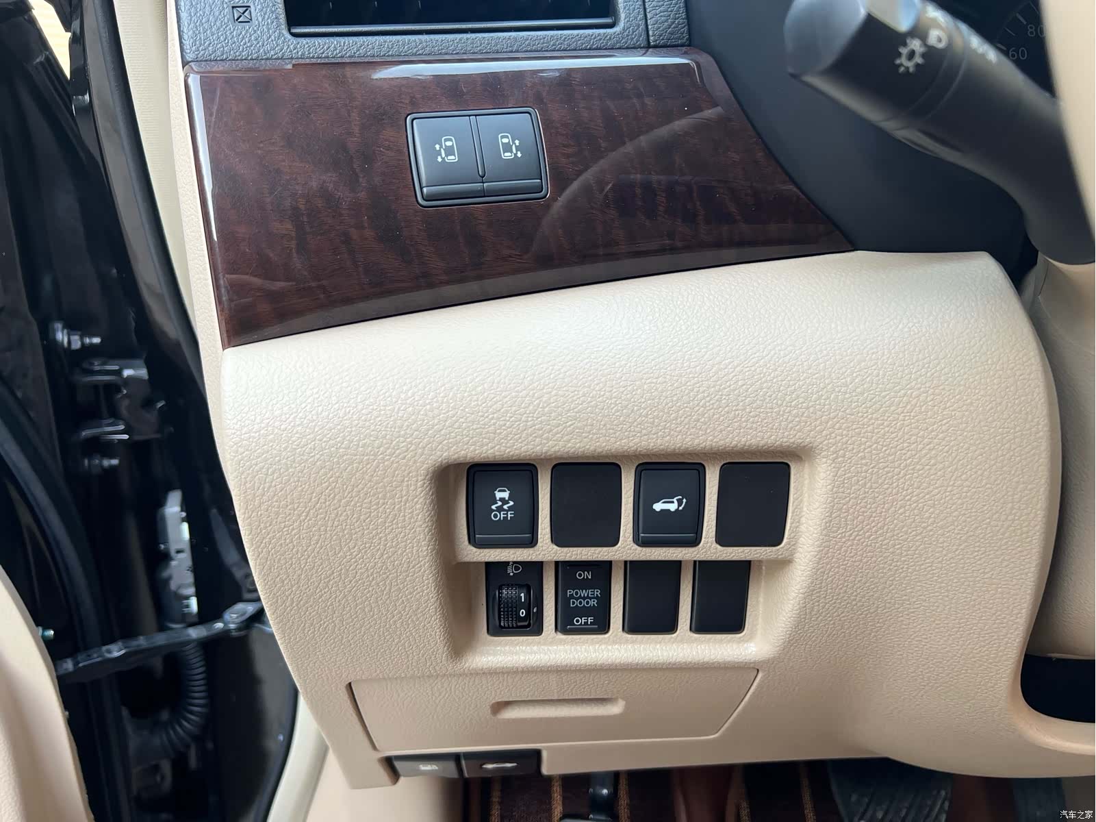 Nissan SL, 2017 14