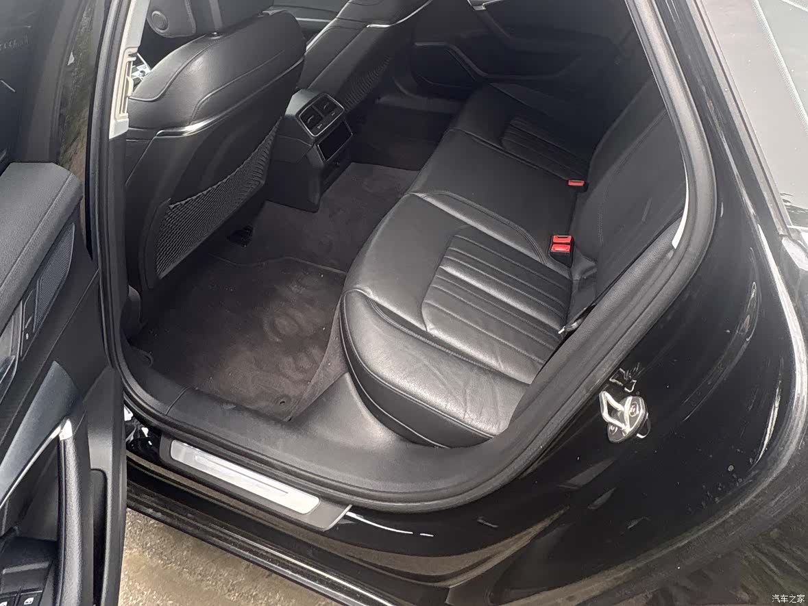 Audi A6L, 2019 11