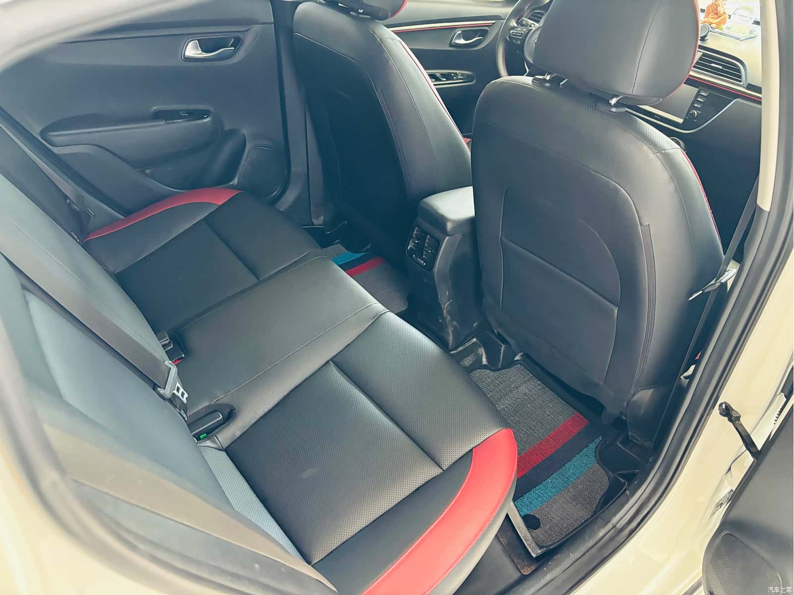 Kia KX, 2019 12