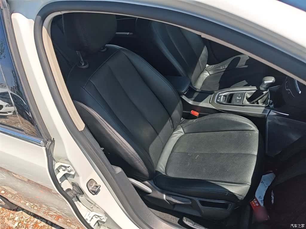 Peugeot 408, 2016 25