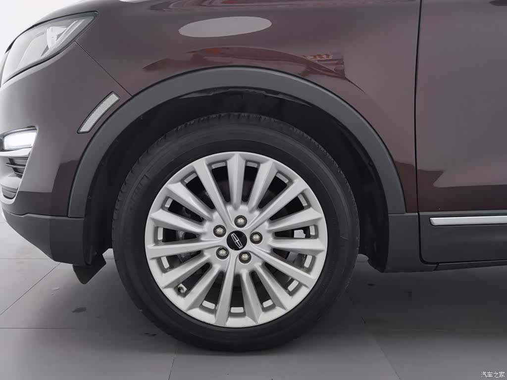 Lincoln MKC, 2019 17