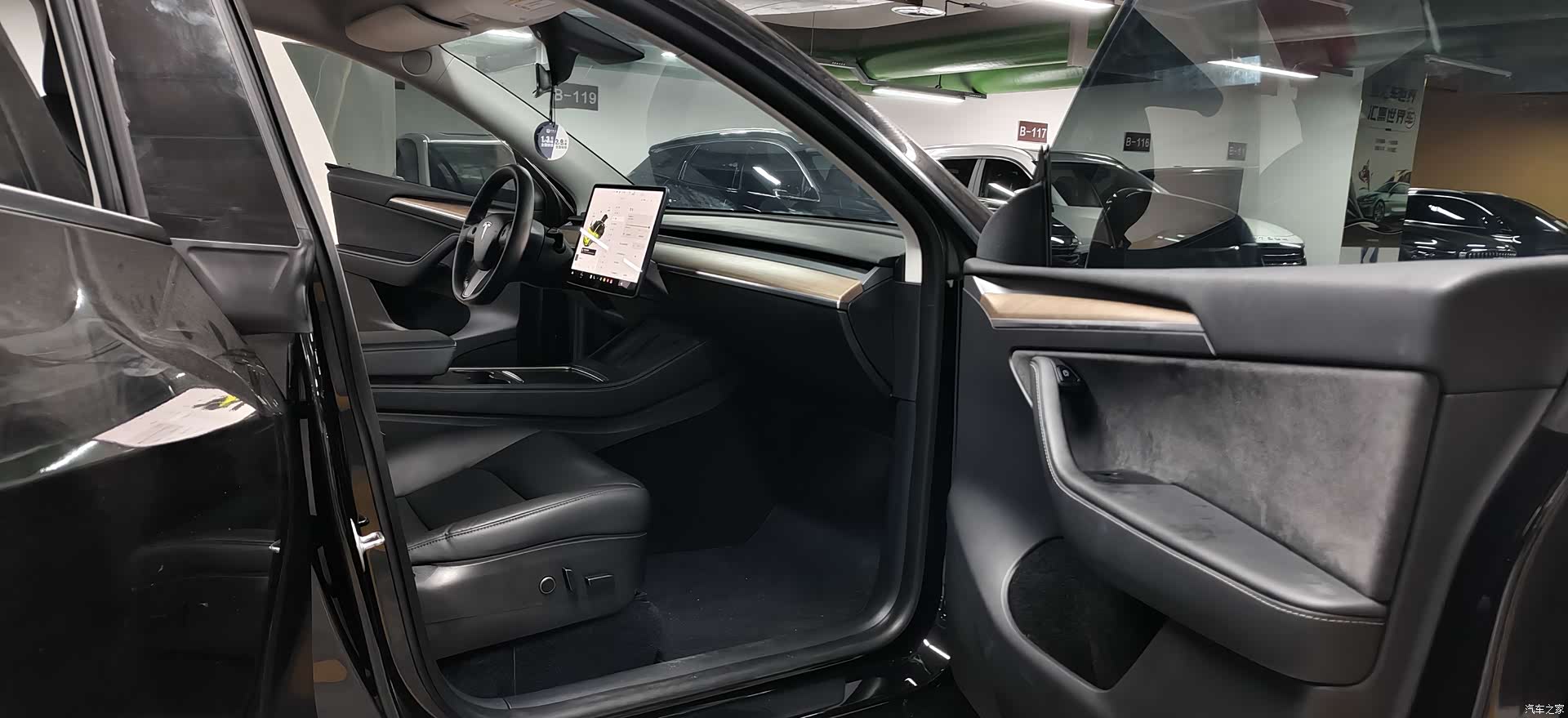 Tesla Model Y, 2021 10