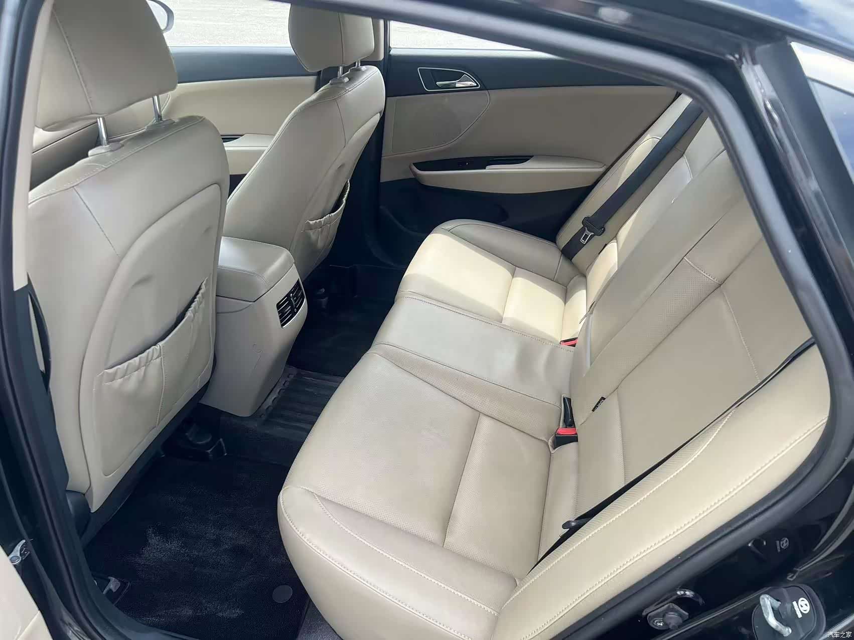 Hyundai GLS, 2014 10