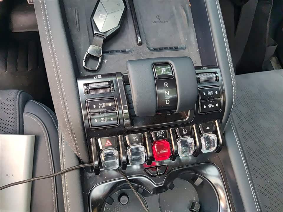 BYD Leopard 5 BYD Leopard 5