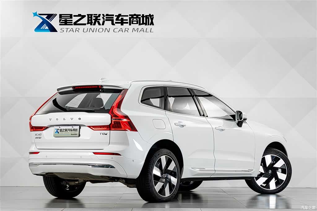 Volvo XC60, 2025 6