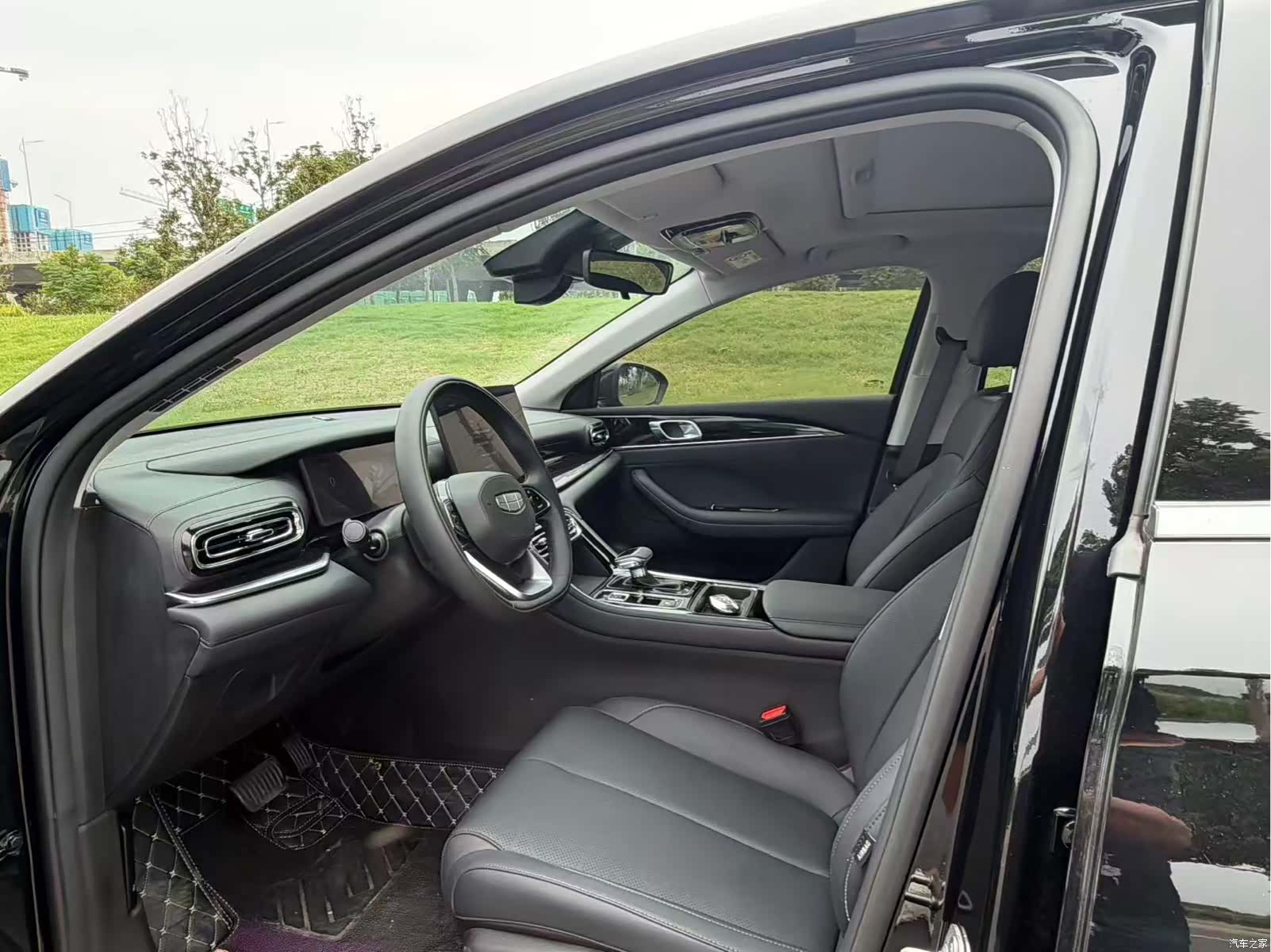 Geely Emgrand, 2026 4