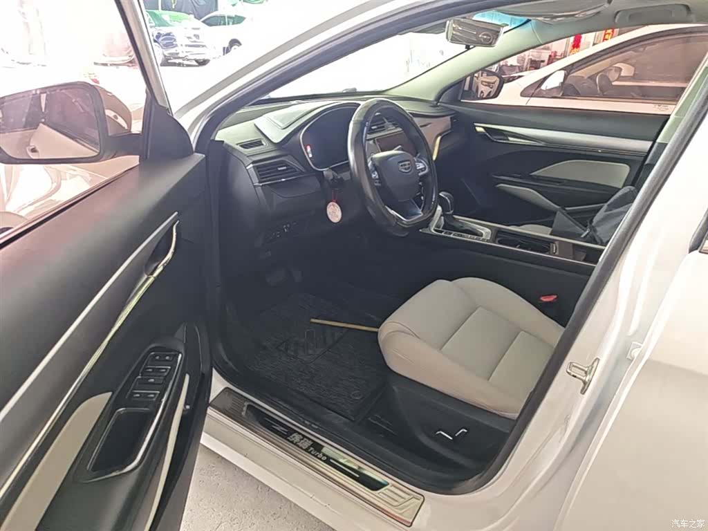 Geely Binray, 2019 16