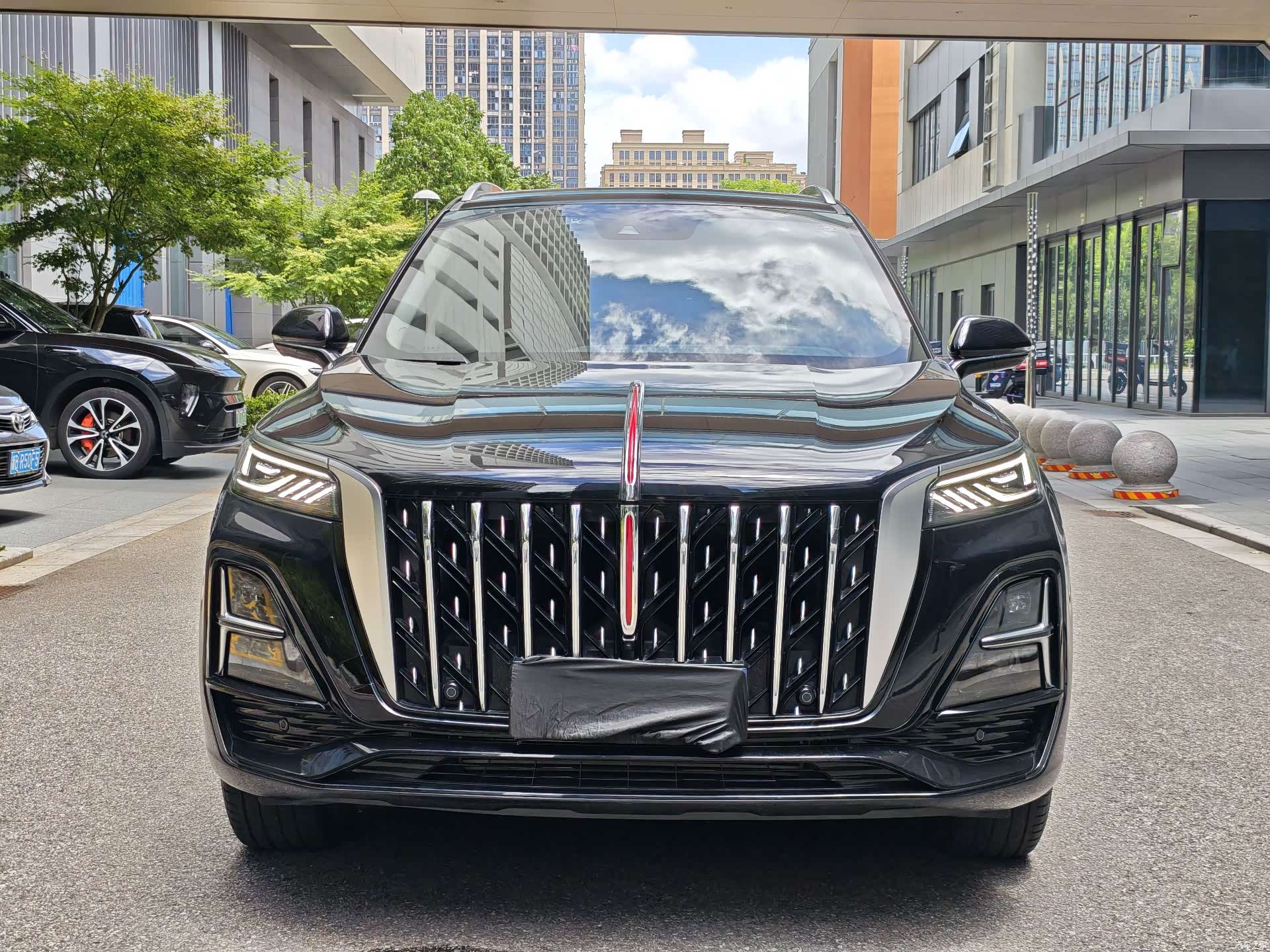 Hongqi HS5, 2025 2