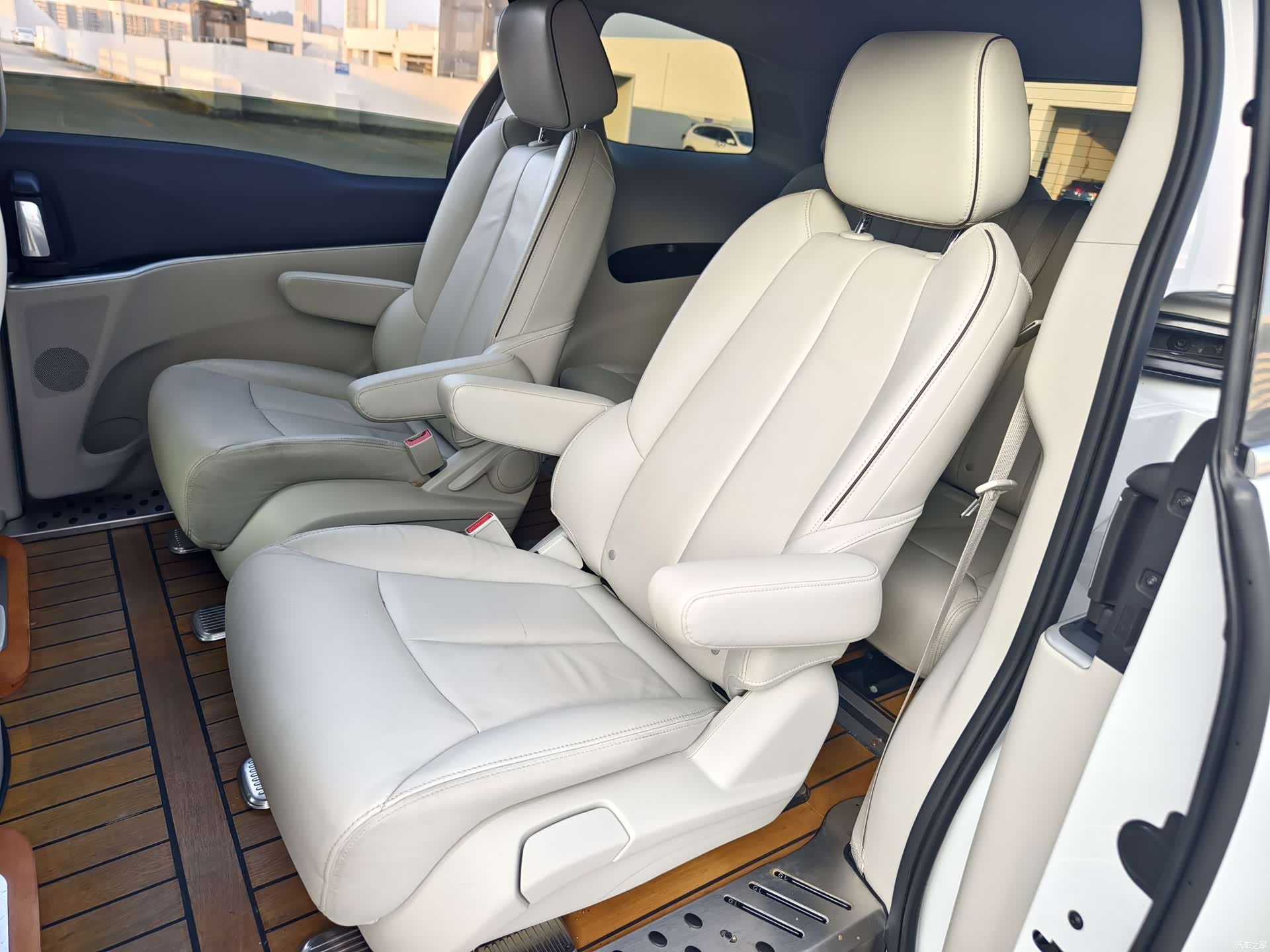 Buick GL8, 2021 8