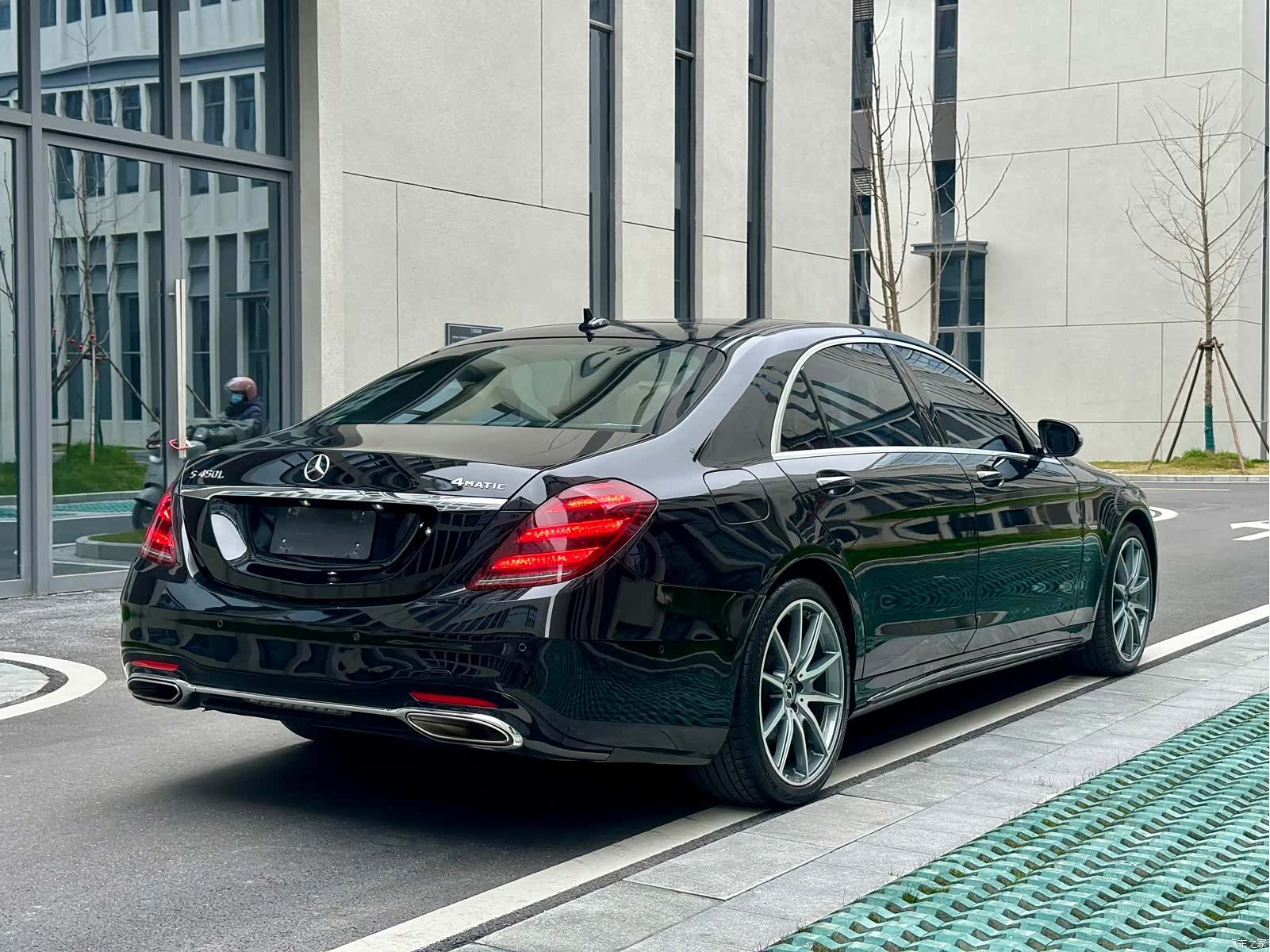 Mercedes-Benz S-Class, 2021 24