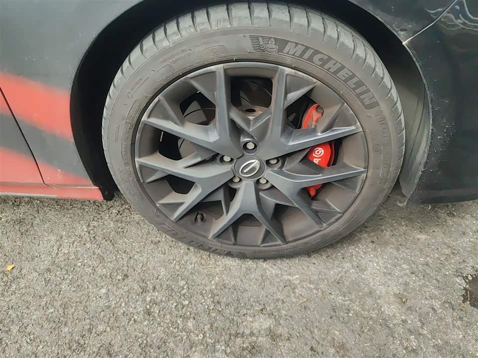 Trumpchi Shadow Leopard