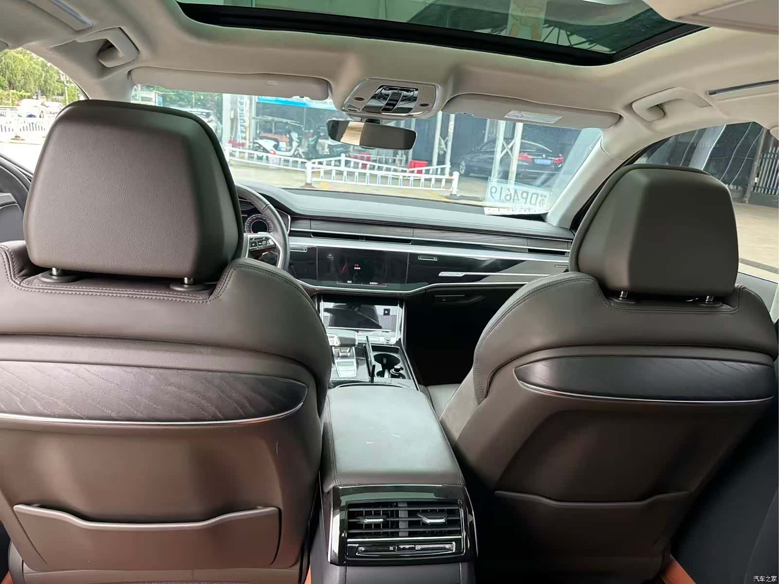Audi A8L, 2022 7