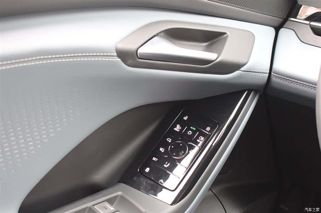 Audi e-tron, 2025 13