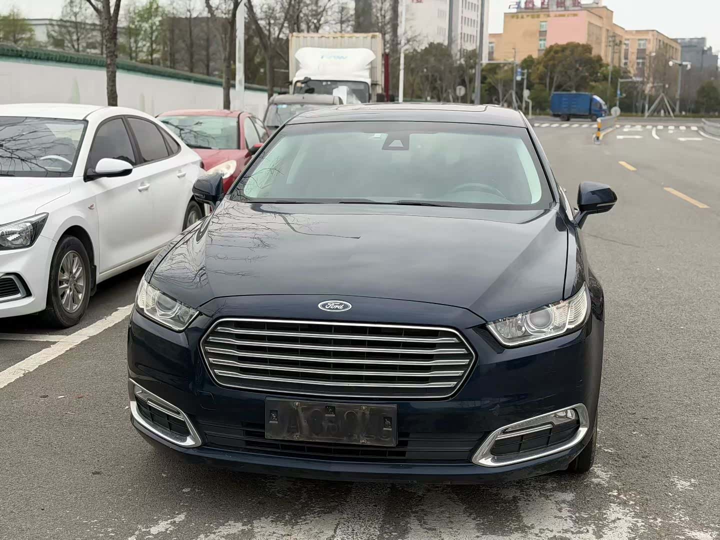 Ford Taurus, 2016 1
