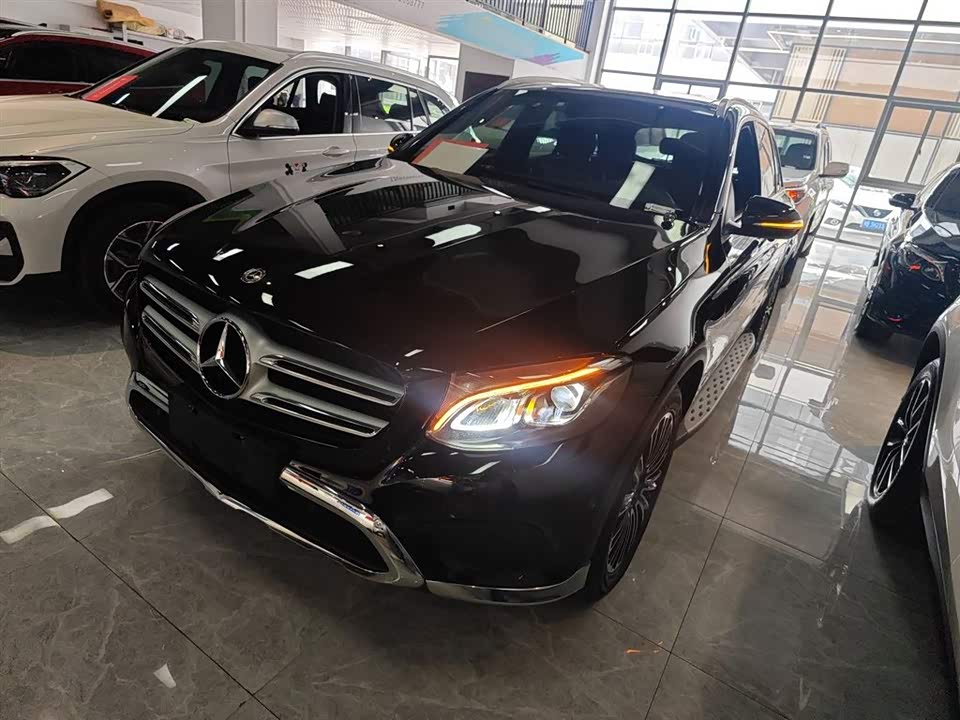 Mercedes-Benz GLC Mercedes-Benz GLC