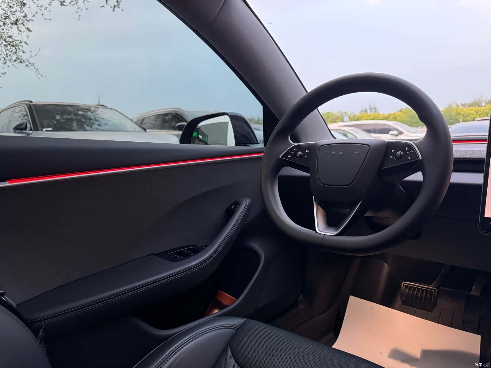 Tesla Model 3, 2024 15