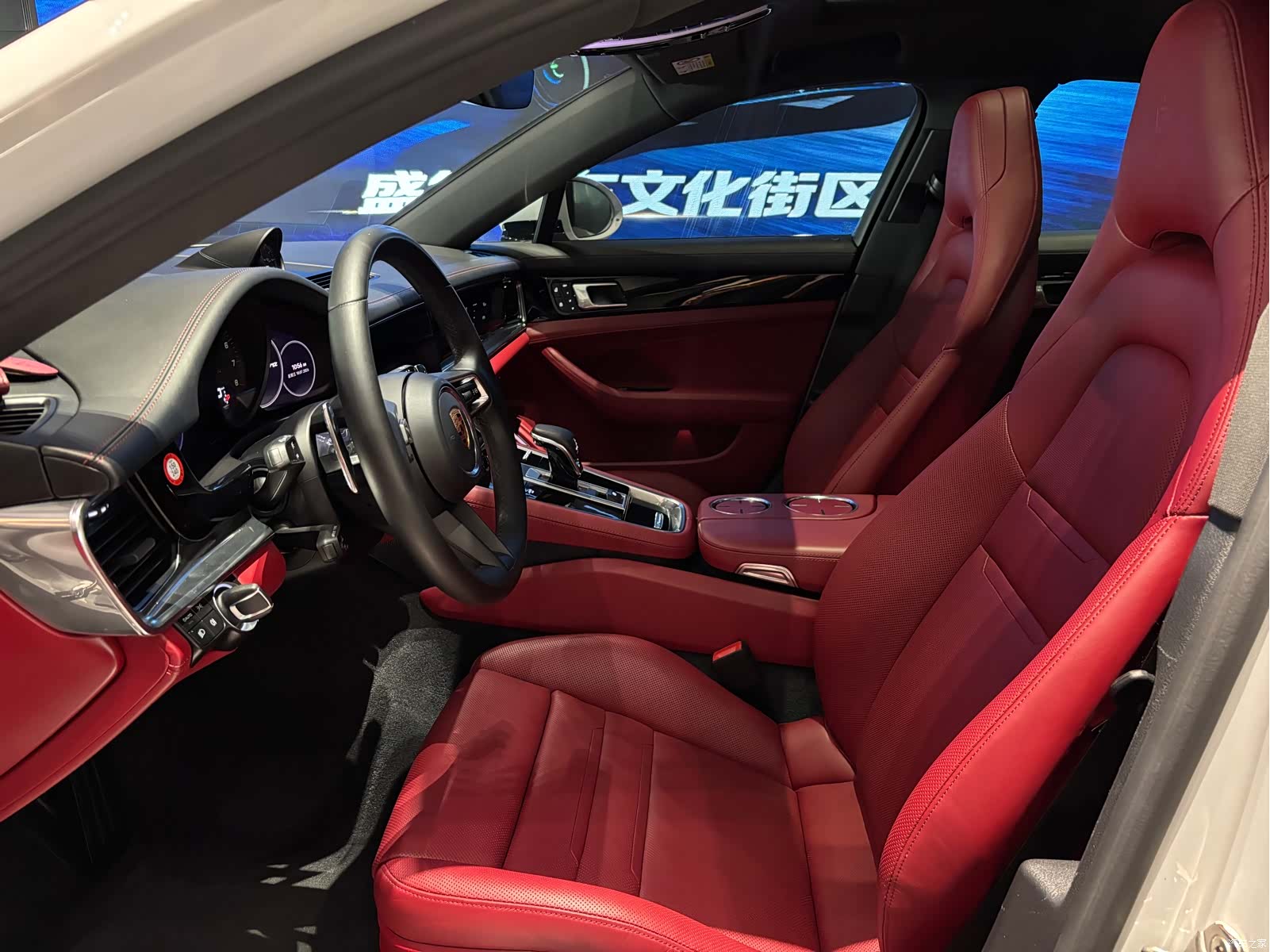 Porsche Panamera, 2022 8