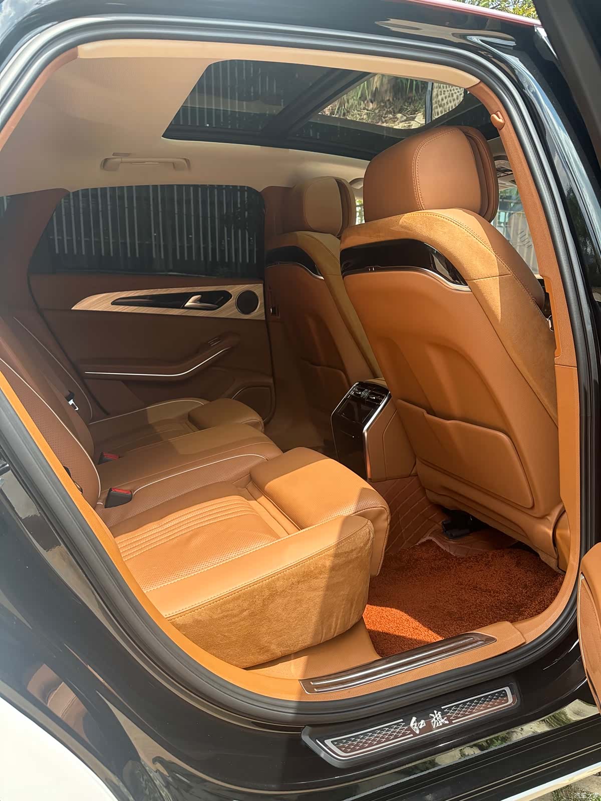 Hongqi H9, 2022 18