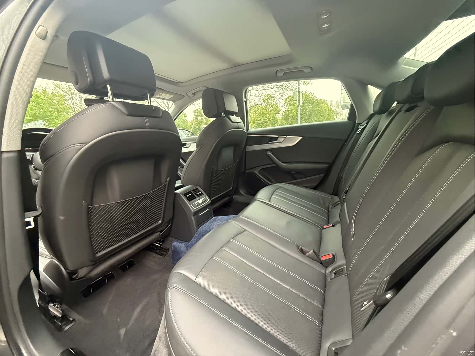 Audi A4L, 2021 6
