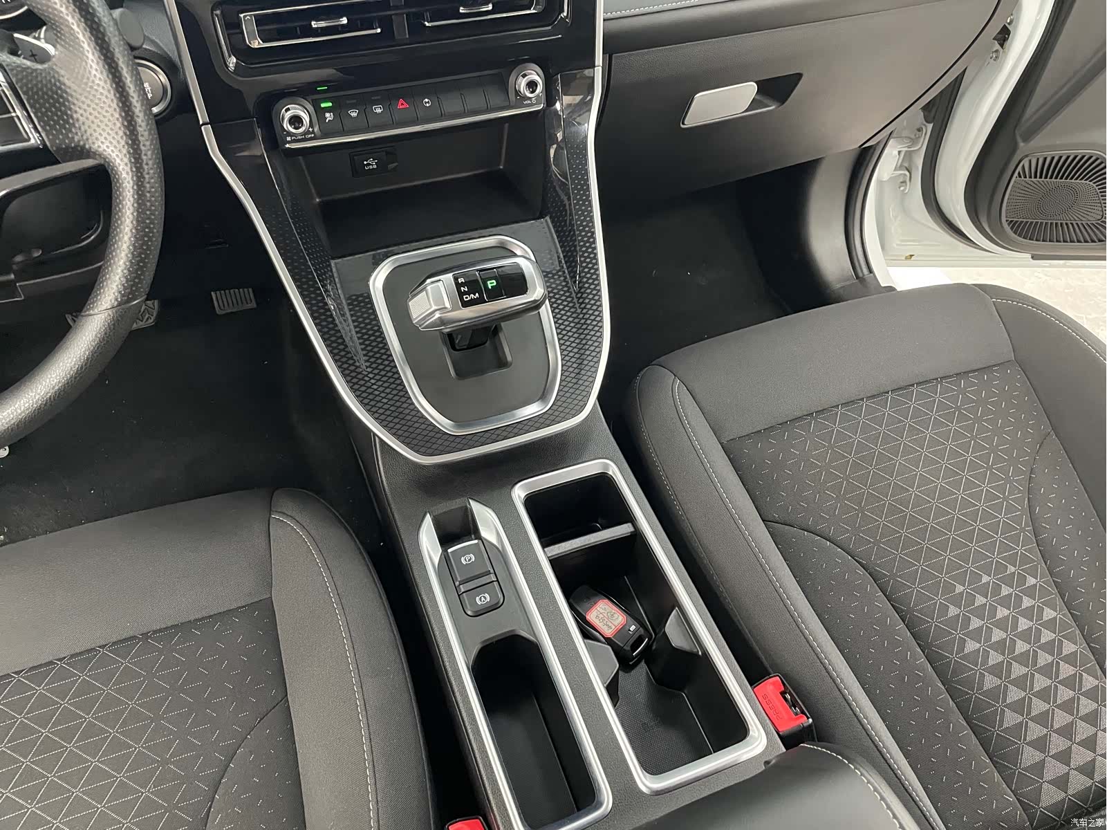 Haval M6, 2022 11