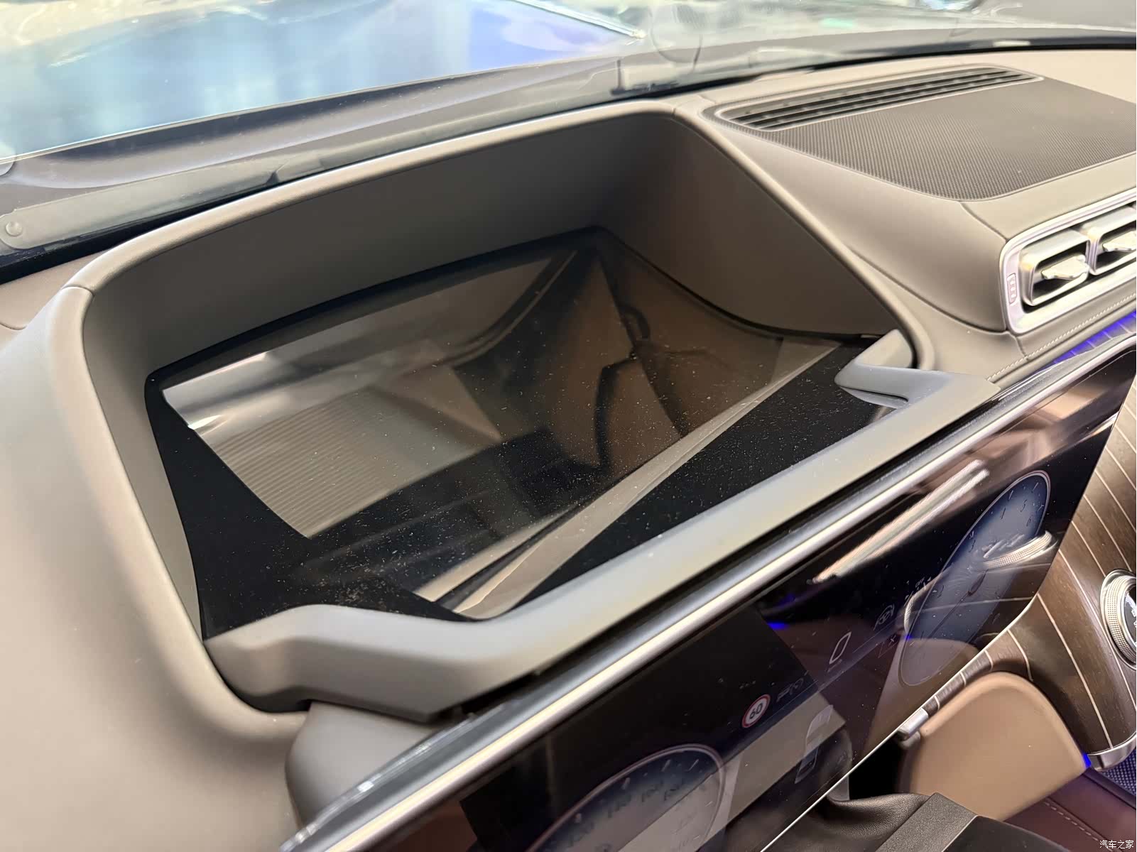 Maybach S-Class, 2023 7