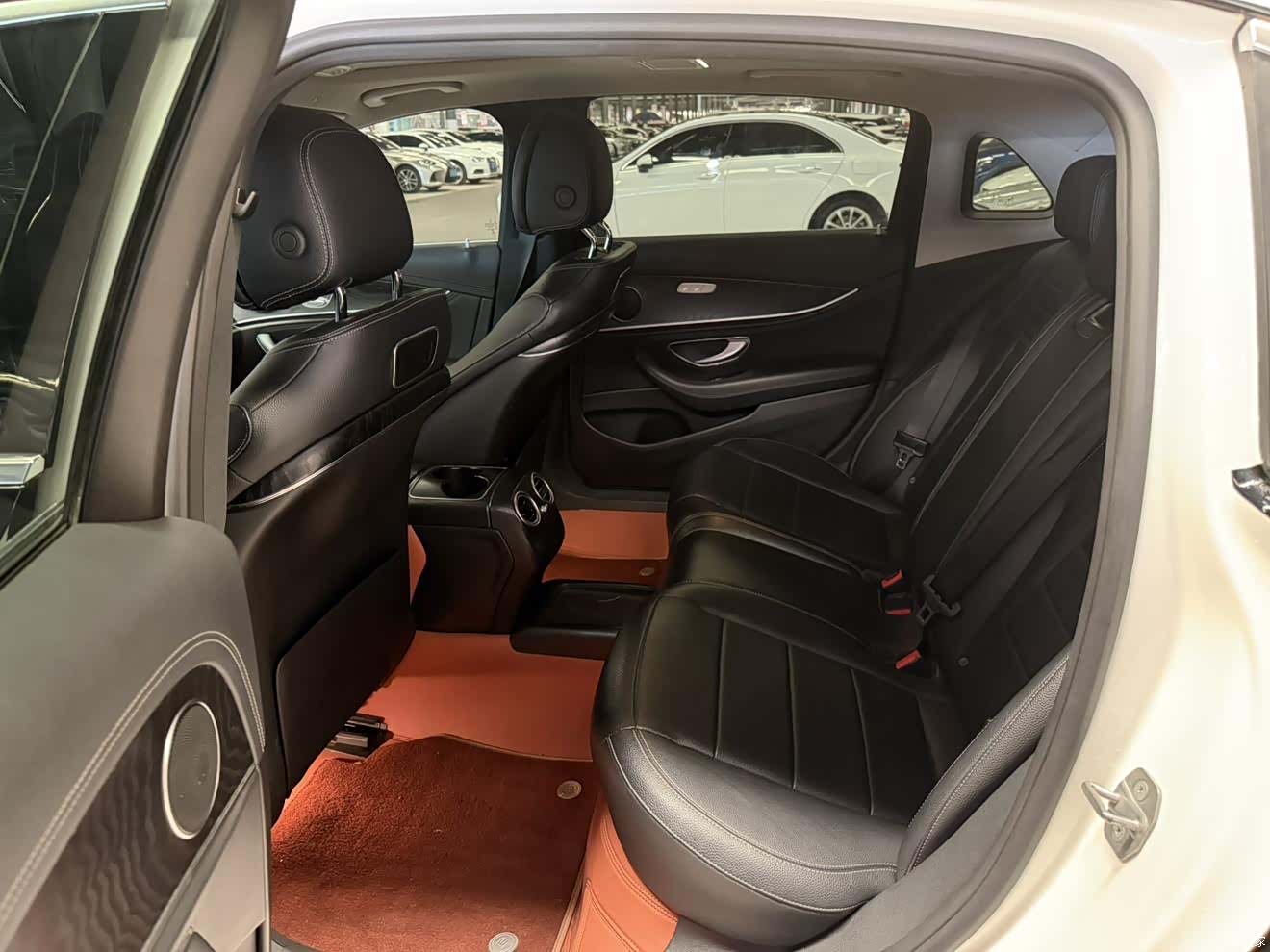 Mercedes-Benz E-Class, 2018 9