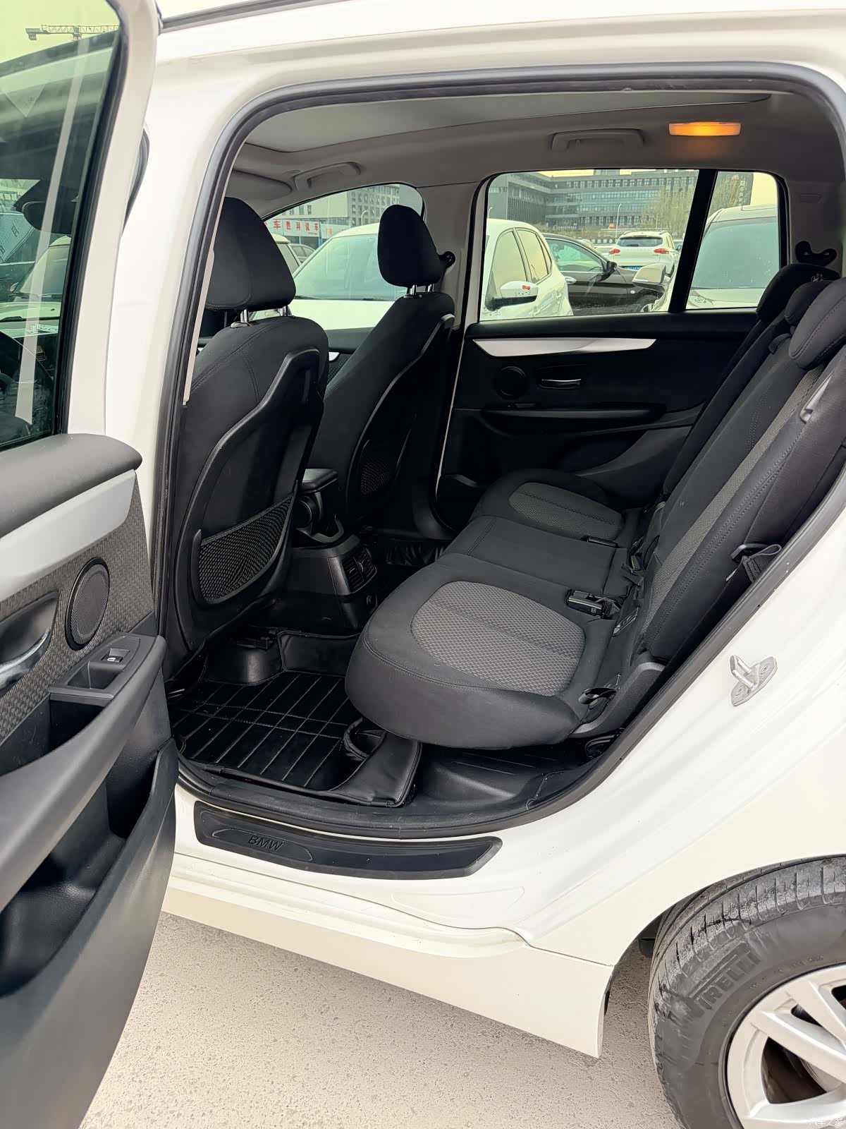 BMW 2 Series, 2015 7