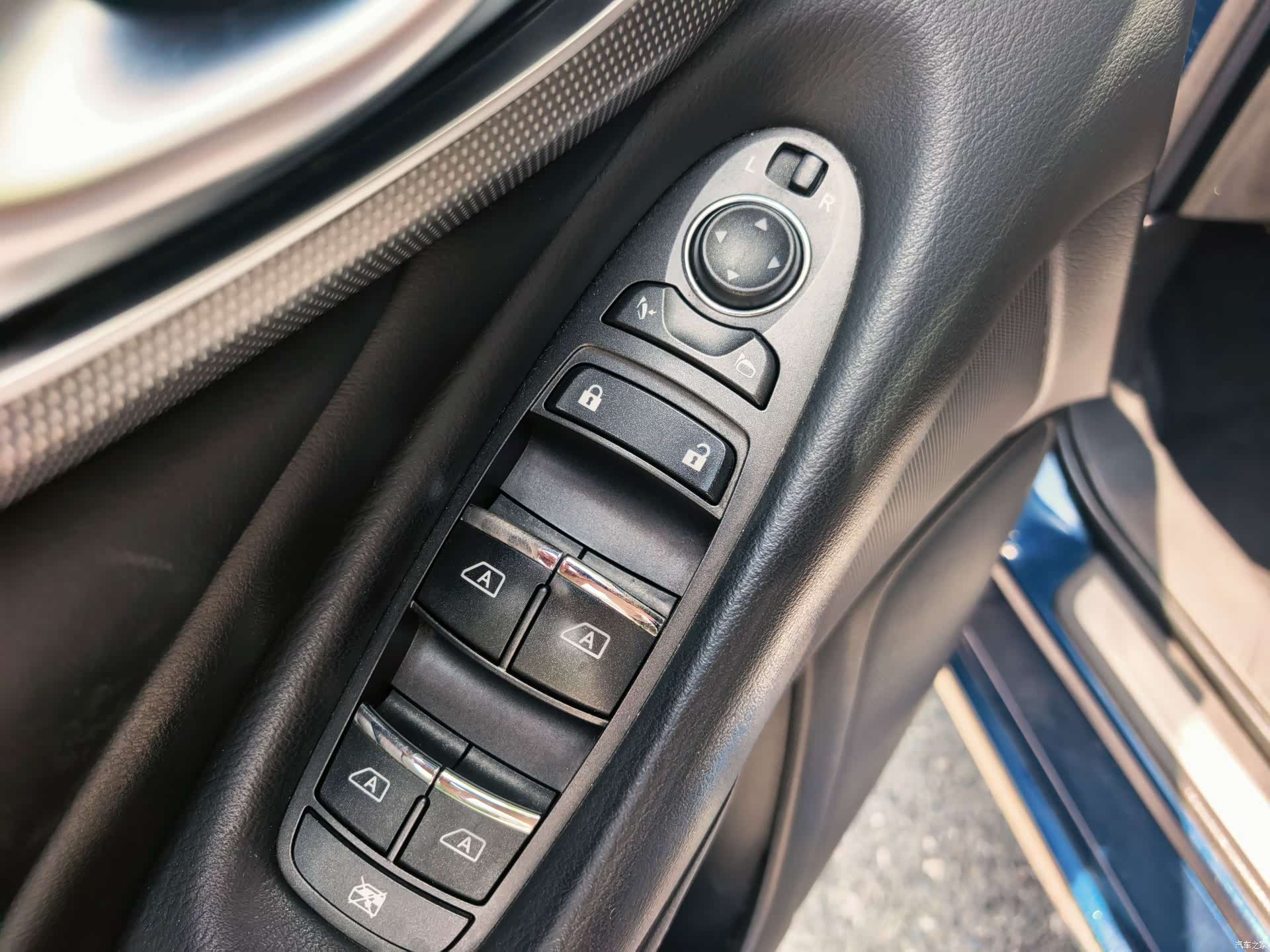 Infiniti Q50L, 2018 10
