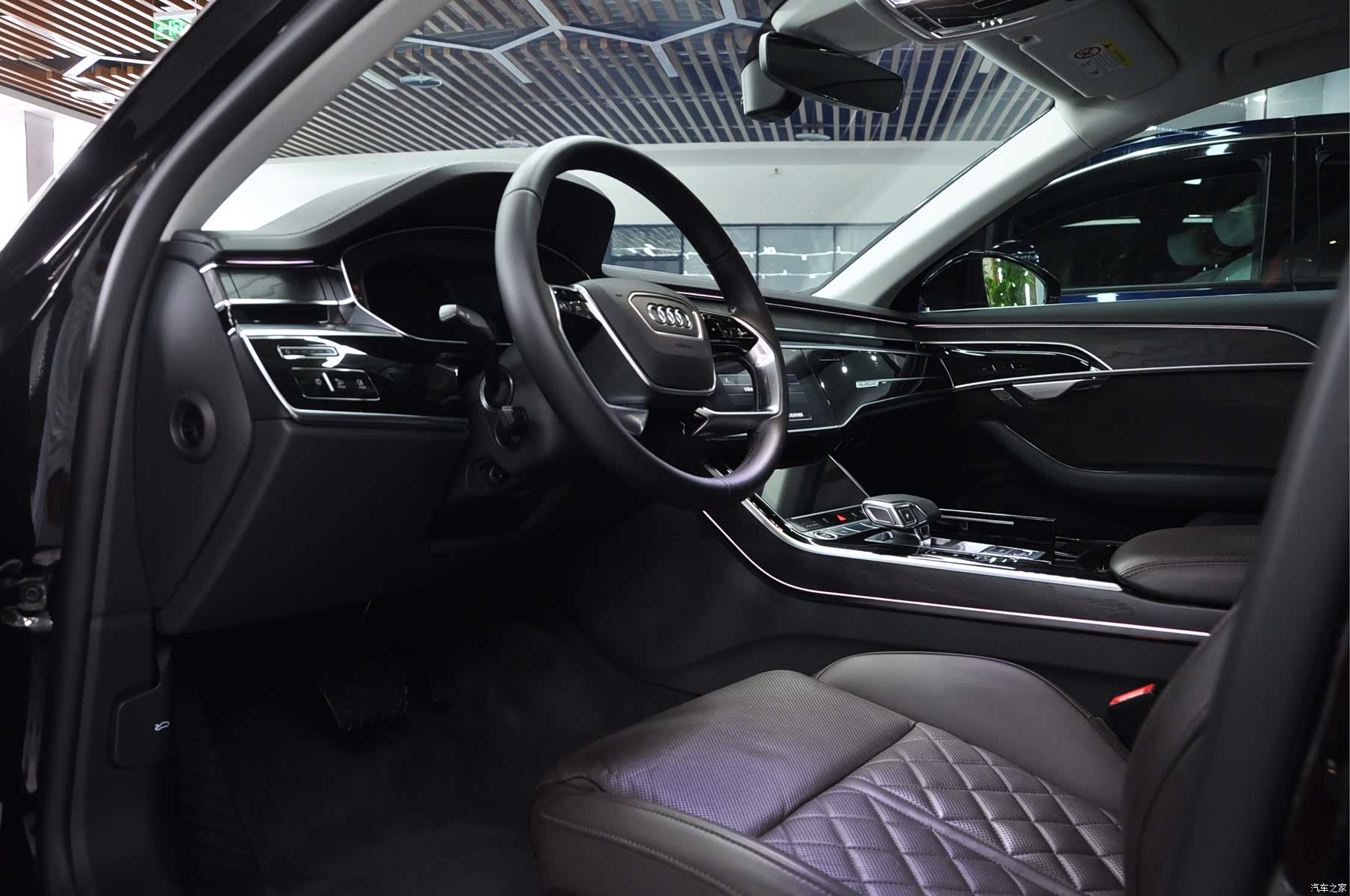 Audi A8L, 2021 все фото