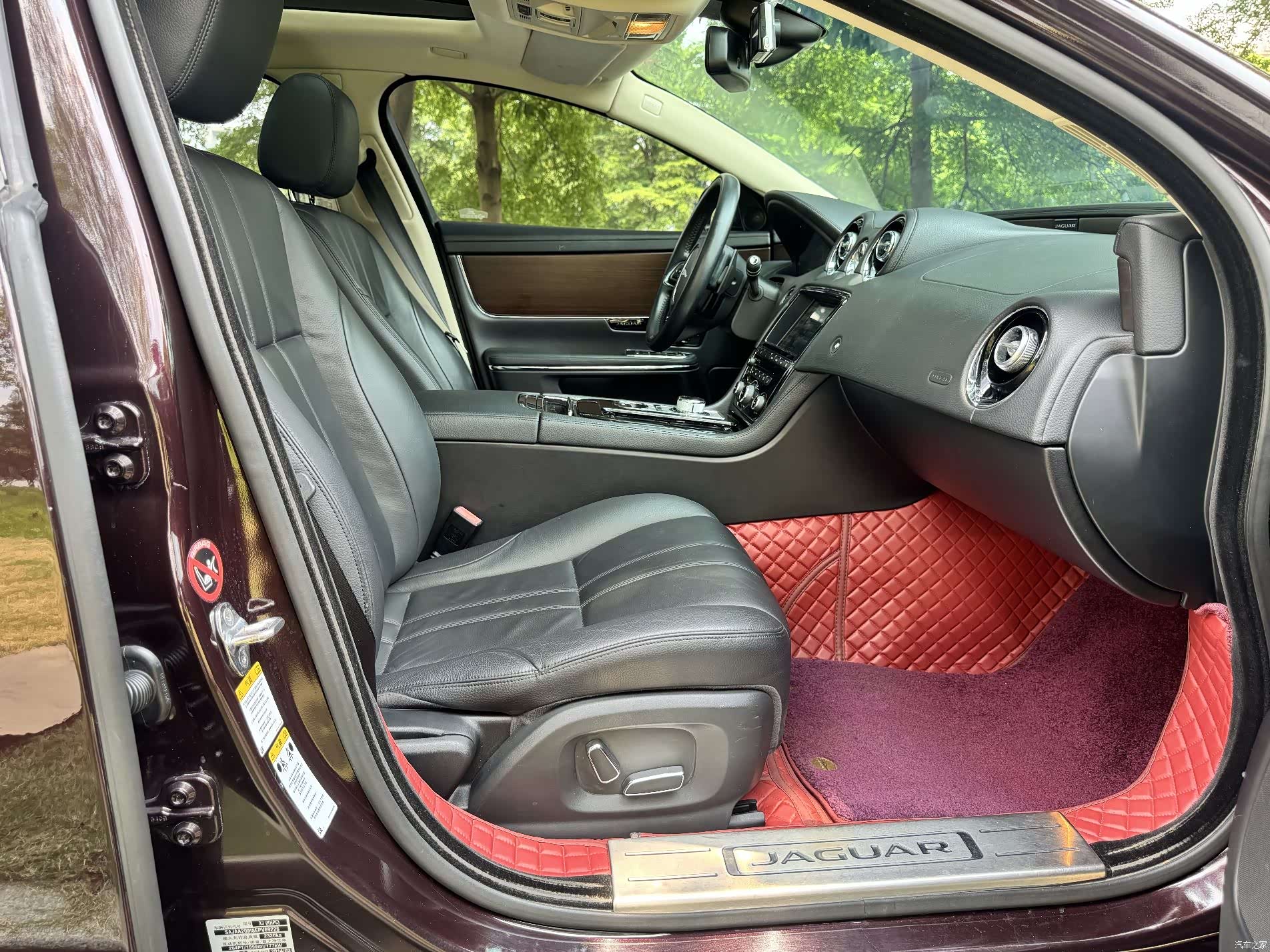 Jaguar XJ, 2014 11