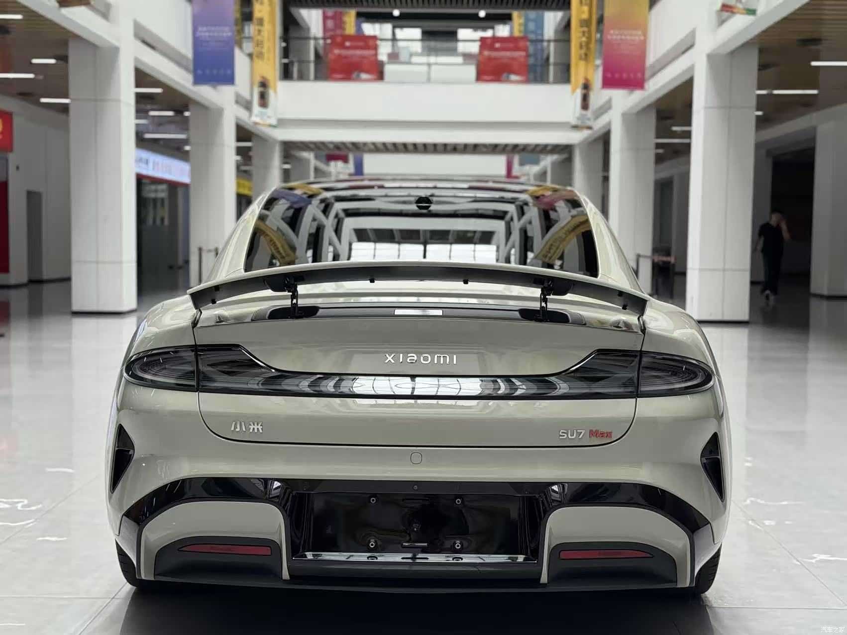 Xiaomi SU7, 2025 8