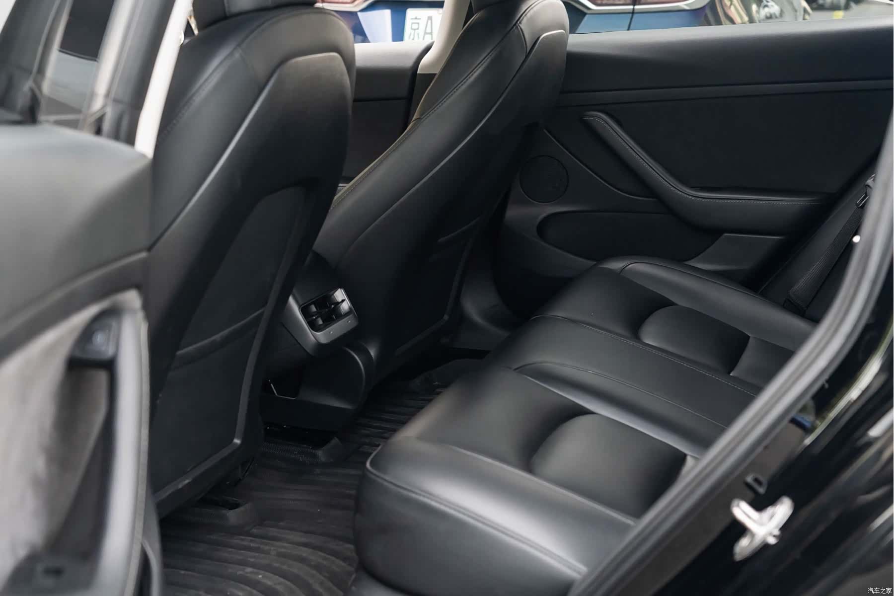 Tesla Model 3, 2021 23