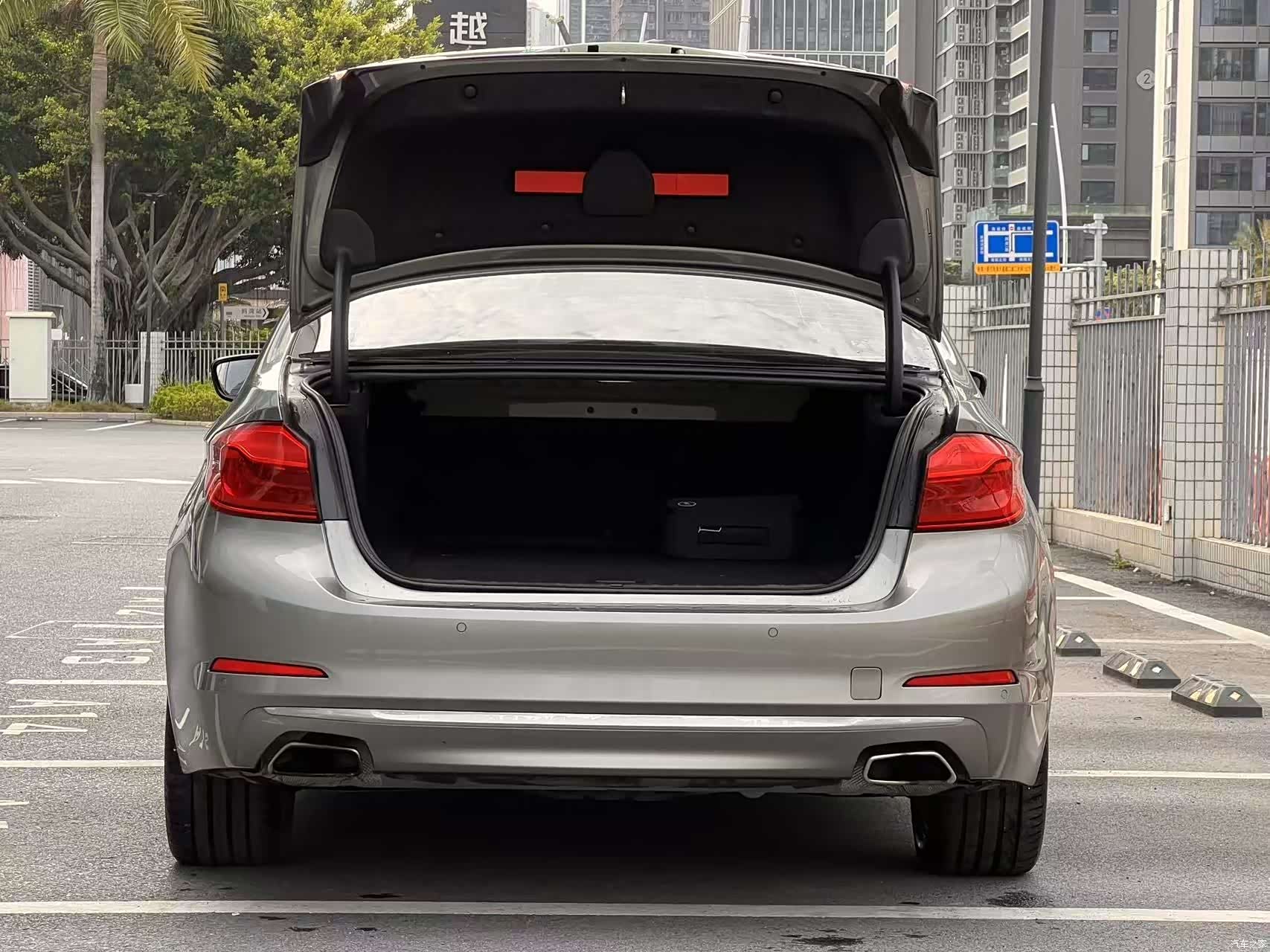 BMW 5 Series, 2018 6