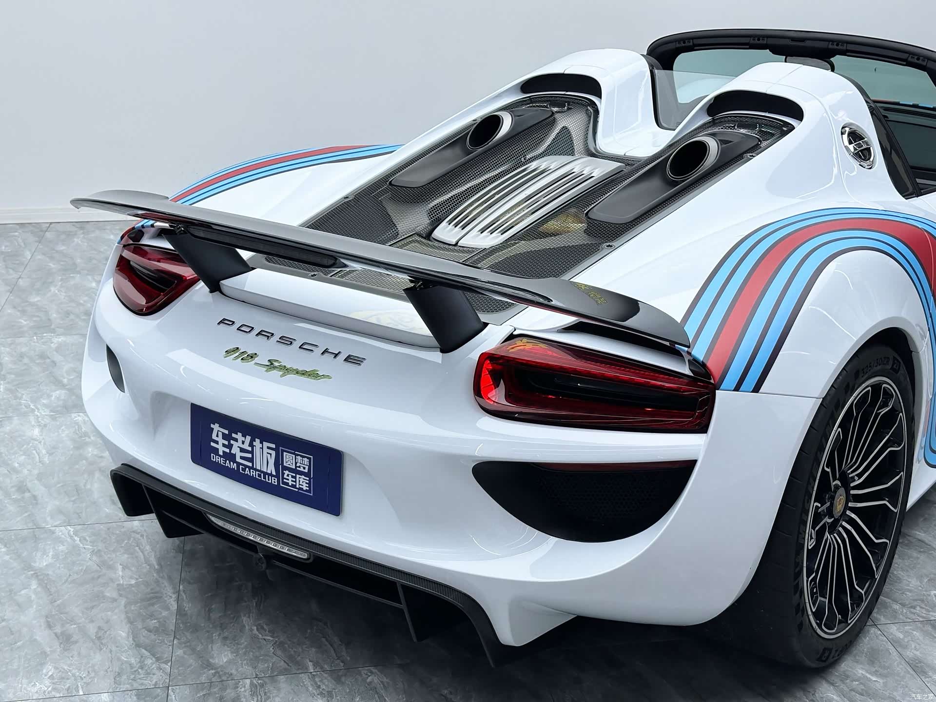 Porsche 918, 2015 42
